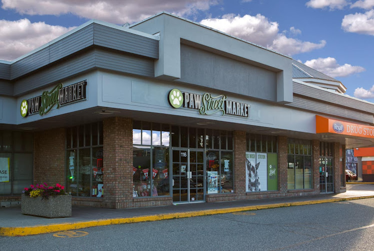 Paw Street Market – Vernon